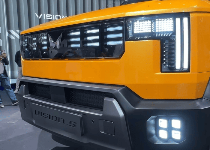 Mahindra's NU_IQ Vision S grill