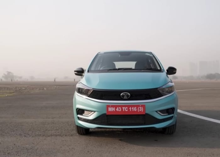 Tata Tiago (Base Variant)