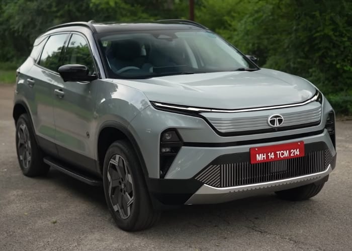 Tata Harrier EV 2025 premium interior and digital dashboard design