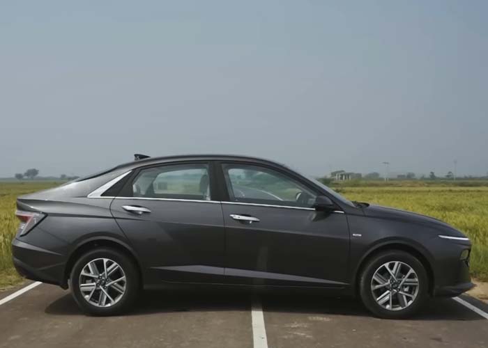 hyundai-verna-2025-digital-cluster-display
