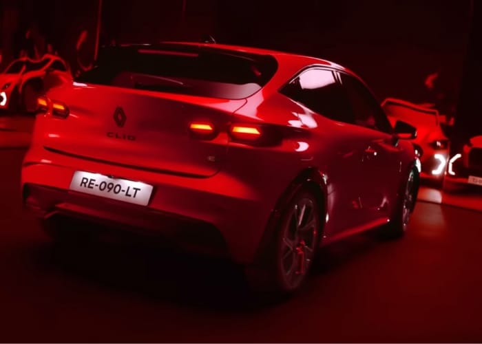 renault-clio-rear-view