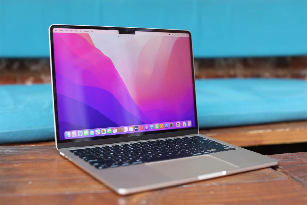 Apple MacBook M2 13.6-inch Liquid Retina display on Flipkart Big Bang Diwali Sale