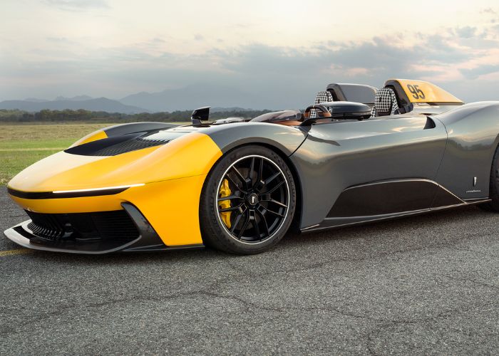 Automobili Pininfarina brand logo close-up