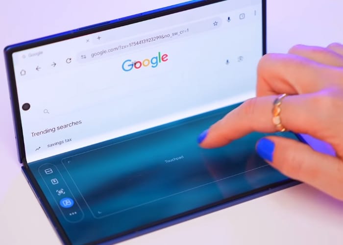 Pixel 10 Pro Fold showing Pro controls and Macro Focus mode