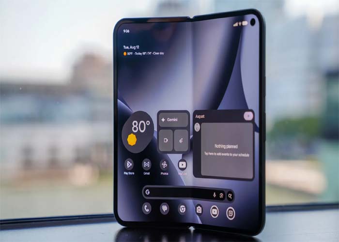 Pixel 10 Pro Fold hands-free tabletop photography feature
