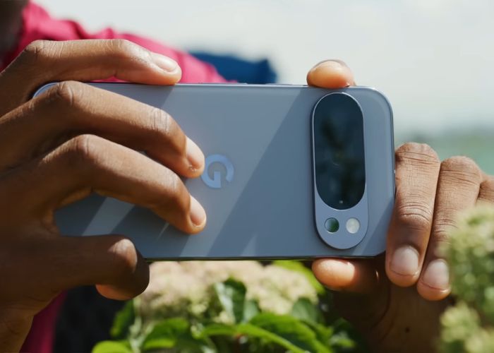 Pixel 10 Pro vs Pixel 10 Pro XL display quality and screen size differences