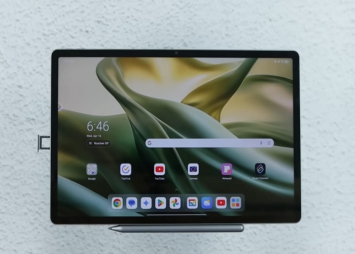 Moto Pad 60 Neo battery and charging features