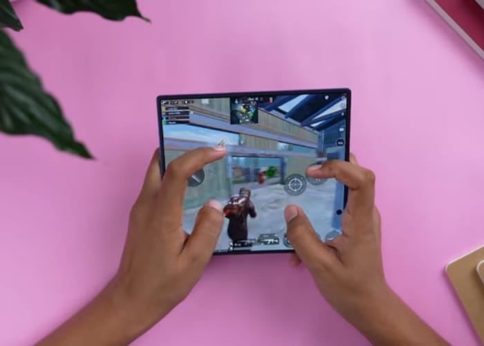 Google Pixel 10 Pro Fold sleek design in Moonstone color-Google Pixel 10 Pro Fold vs Samsung Fold 7