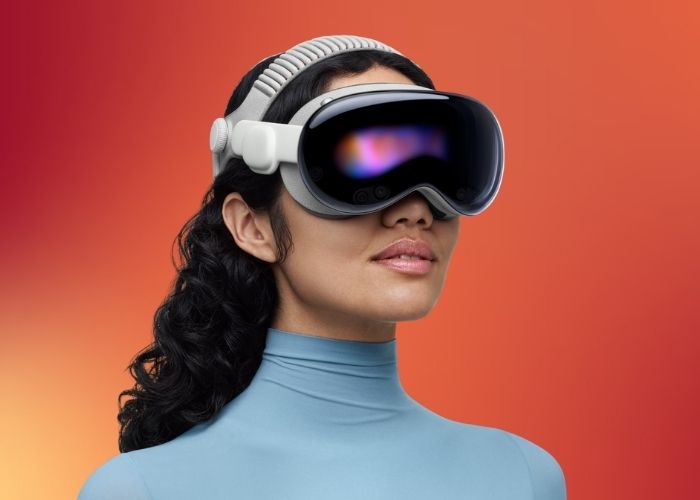 Apple Vision Pro and Samsung Galaxy XR gaming and productivity performance test