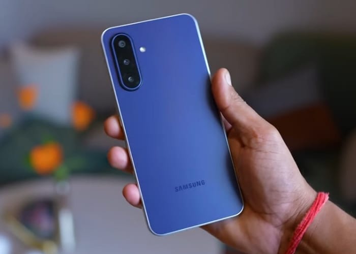 Detailed features comparison Galaxy M17 5G and F17 5G