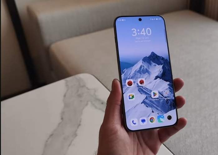 vivo X300 Series with ultra-slim symmetric bezel and metal frame